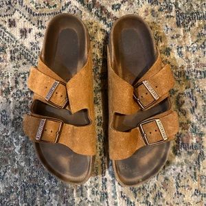 Birkenstock Arizona Soft Footbed Suede Leather Sandals in Mink Narrow